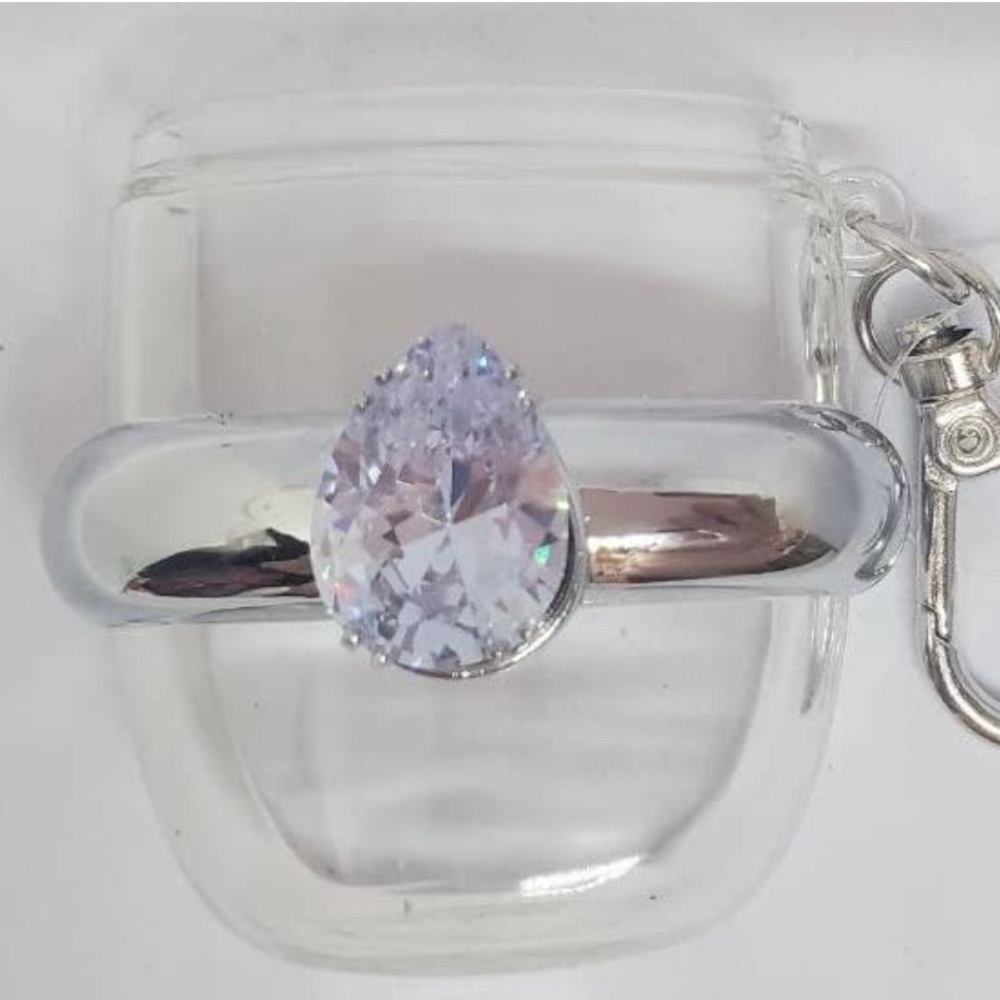 DIAMOND RING 💍 Gorgeous Sanitizer Holder Brand New